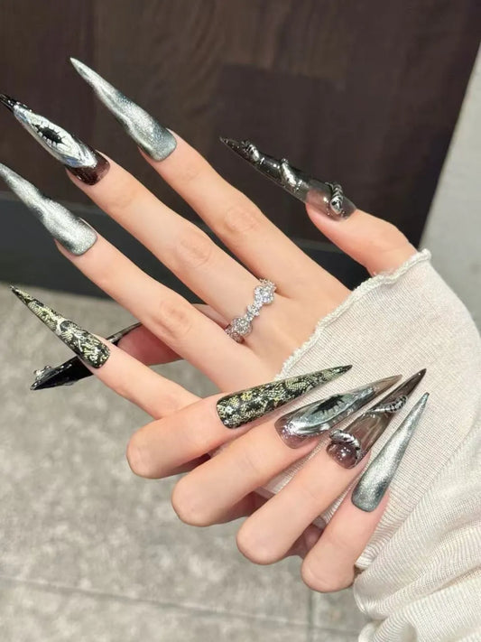 DEMON EYE NAIL