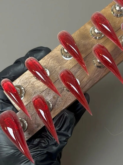 CRIMSON GLITTER CLAW