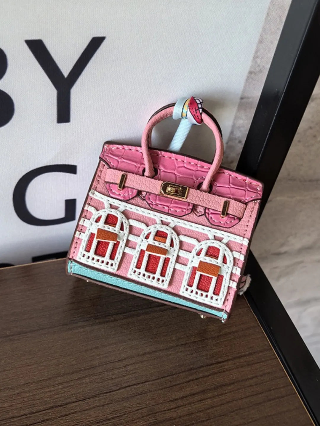 MYSTERY HOUSE BAG BOX