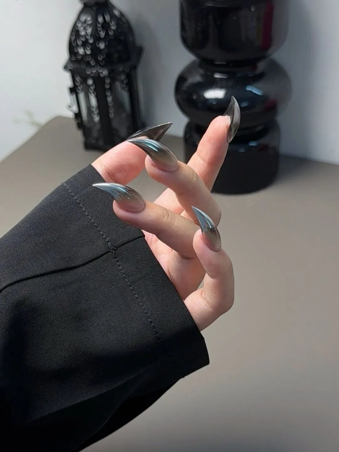 DARK KNIGHT CAT CLAW