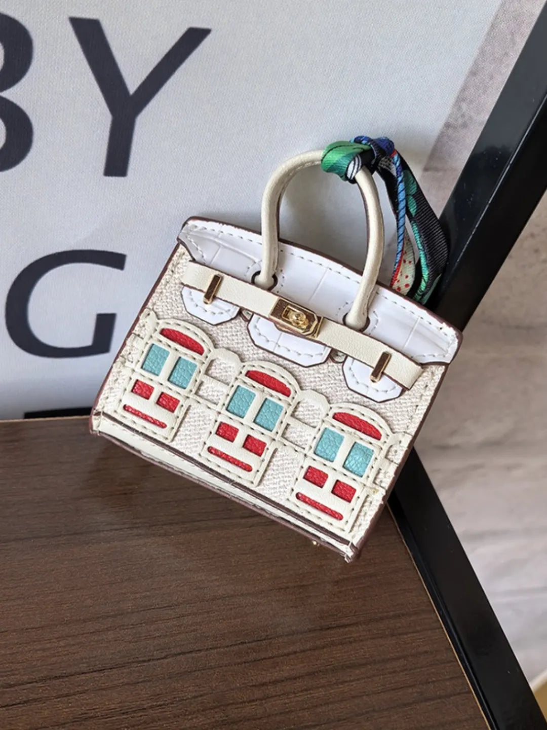 MYSTERY HOUSE BAG BOX