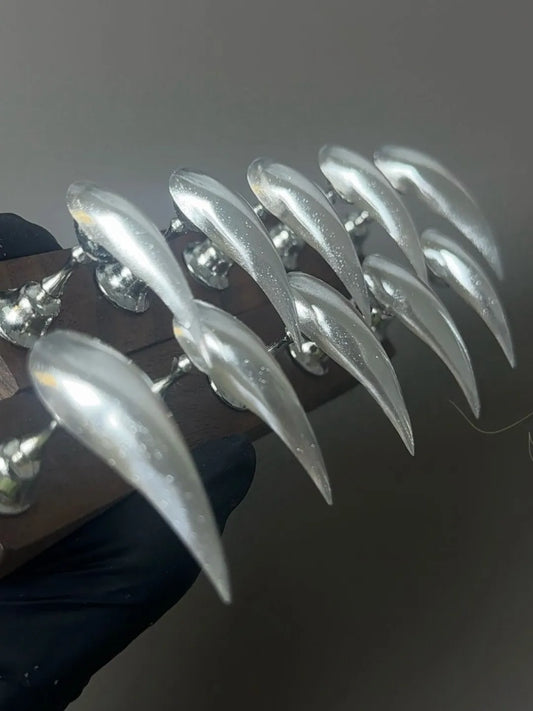 SILVER DRAGON CLAW