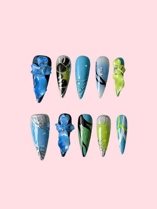 COLOR COLLISION CARVED