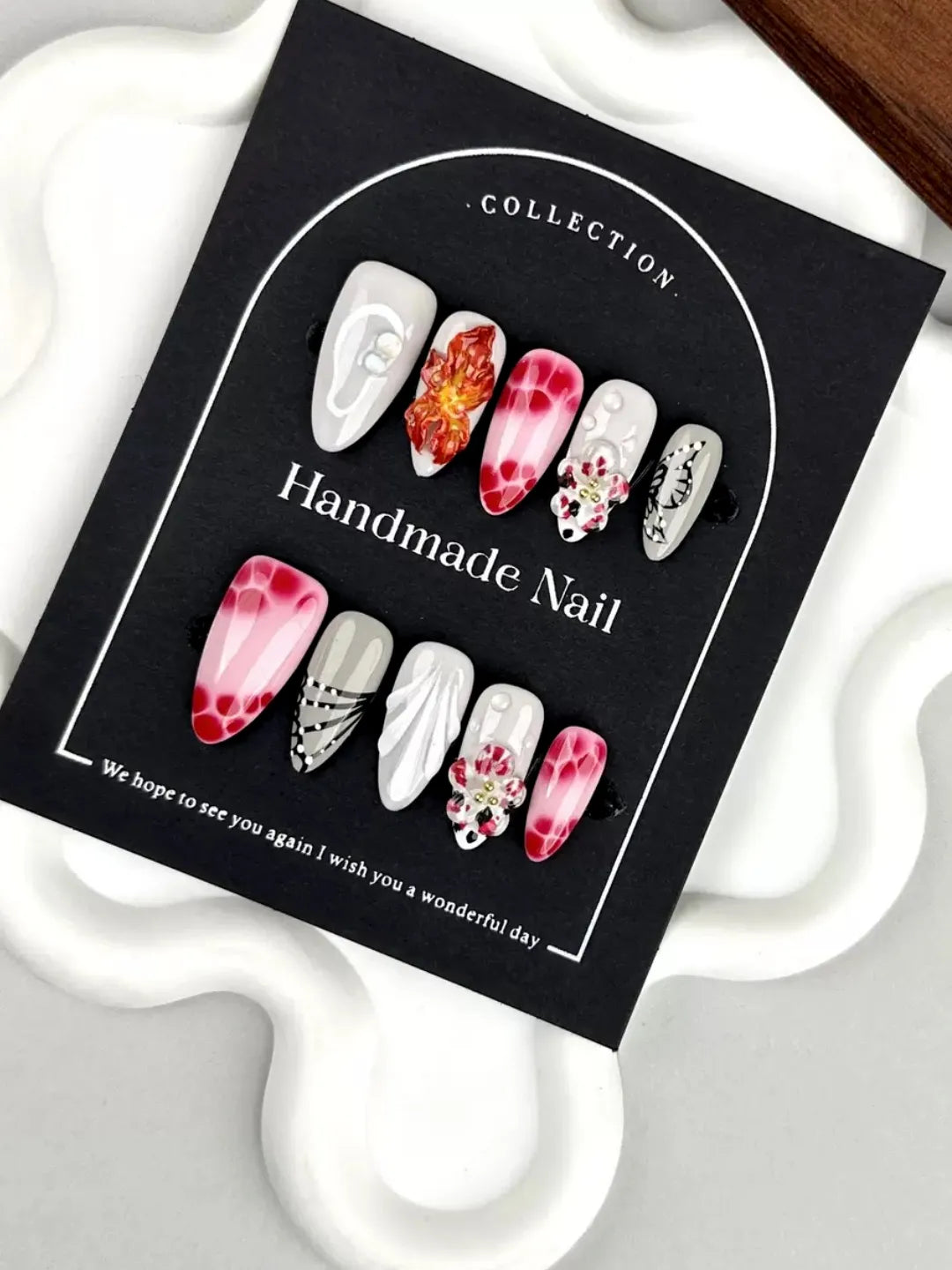 HAND-CRAFTED CARVING