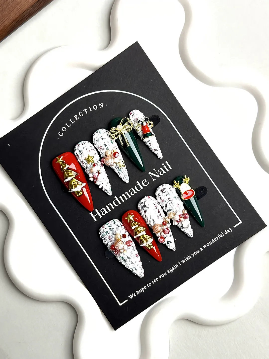 OPULENT CHRISTMAS JEWELS