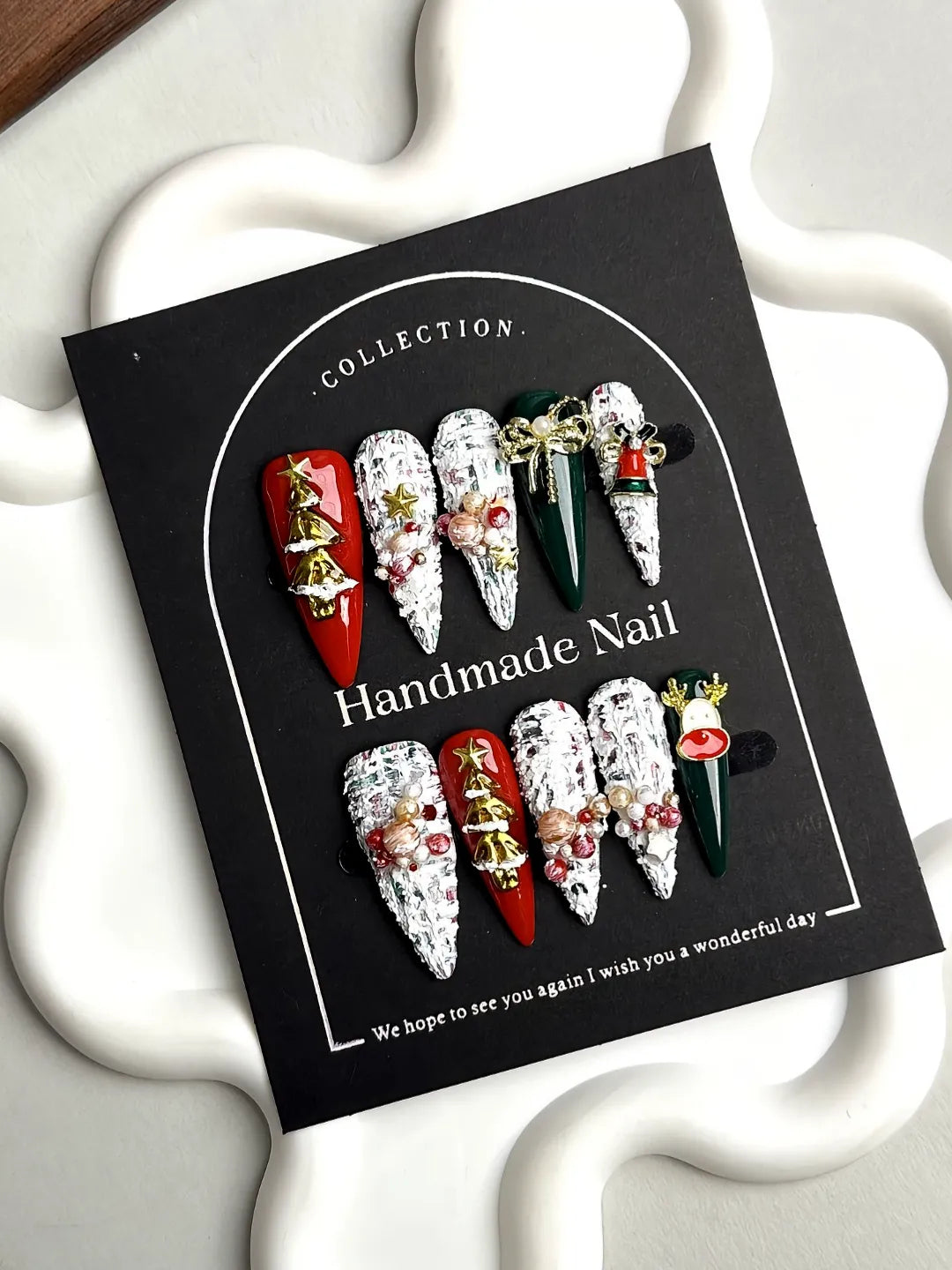 OPULENT CHRISTMAS JEWELS