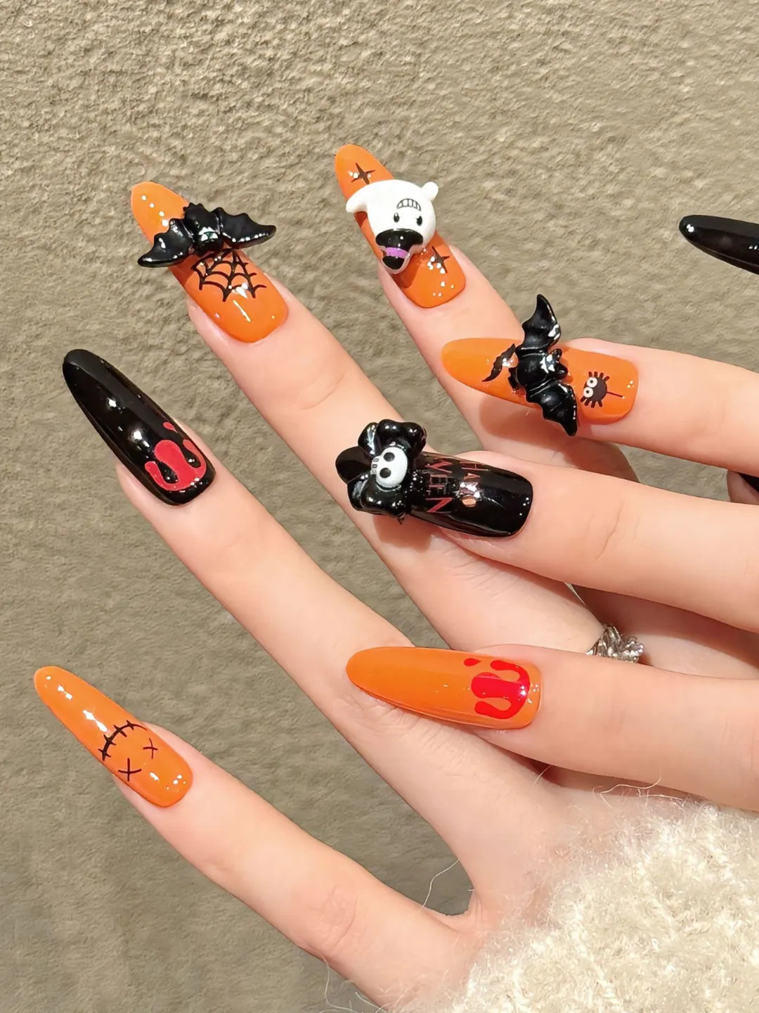 HALLOWEEN SPOOKY FUN