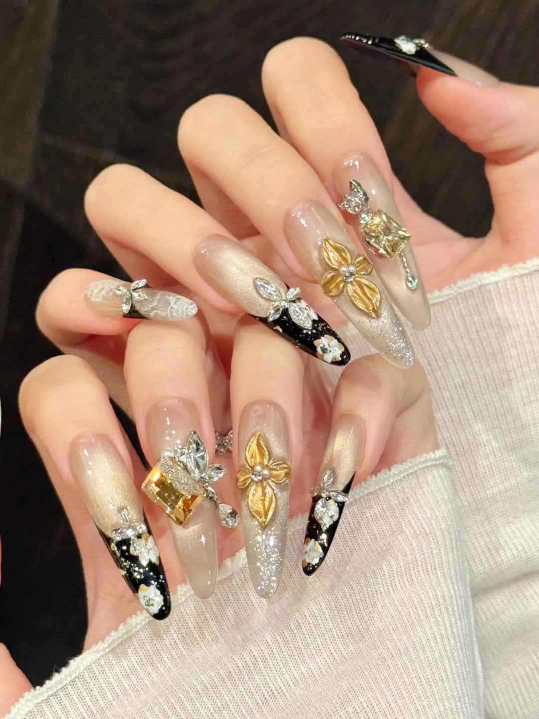 PROSPEROUS BLOOM NAIL