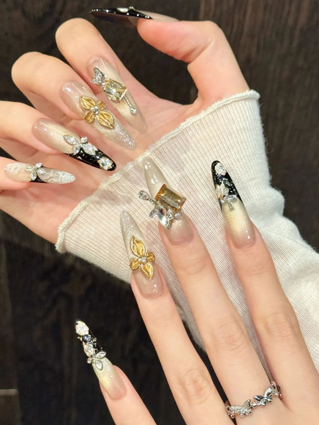 PROSPEROUS BLOOM NAIL