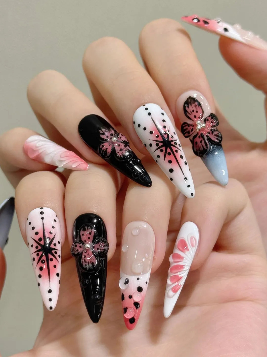 NIGHTMARE BLOOM NAIL