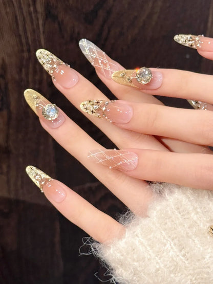 FRENCH CHIC NAIL
