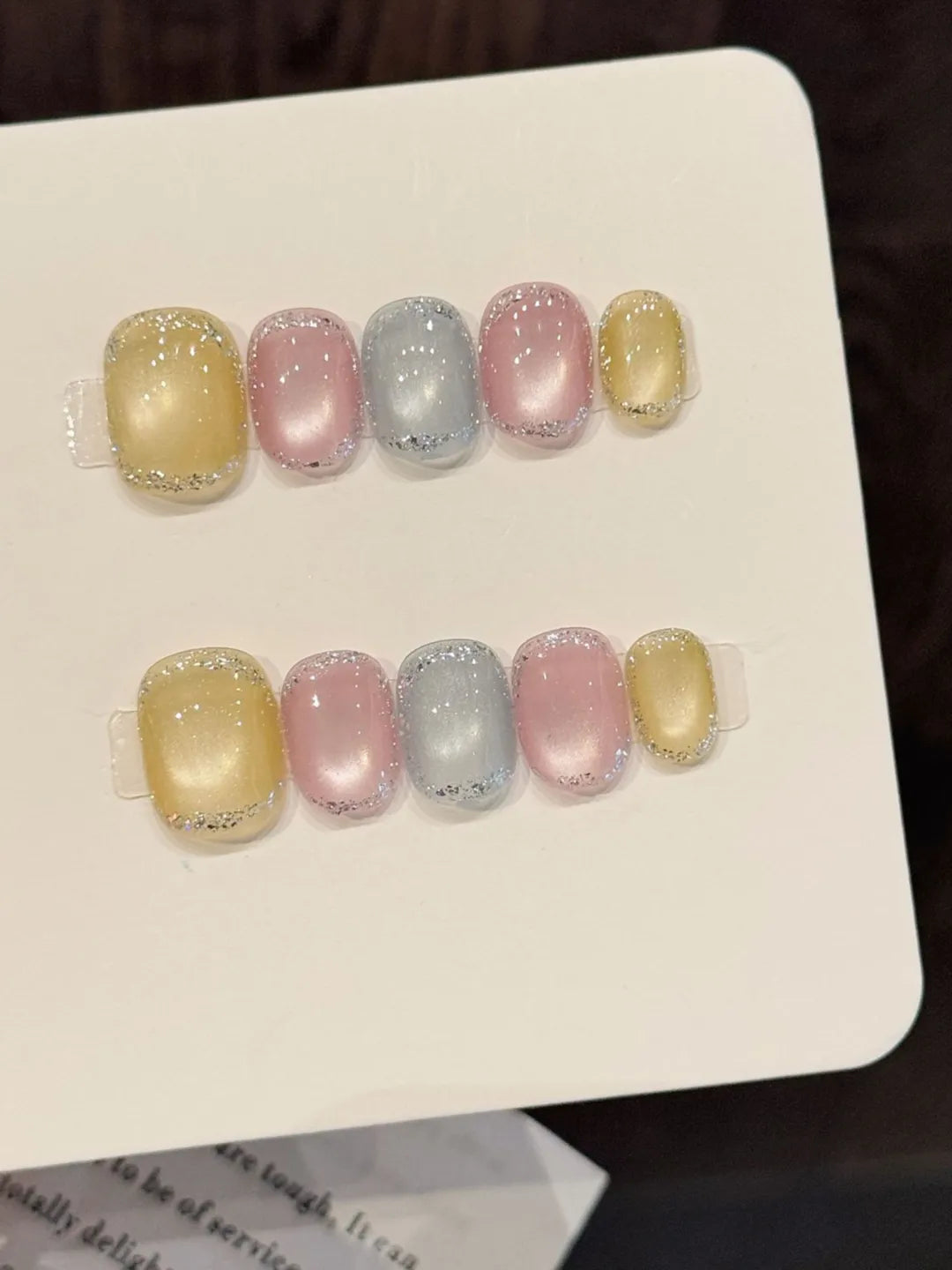 GLITTER STAR NAIL