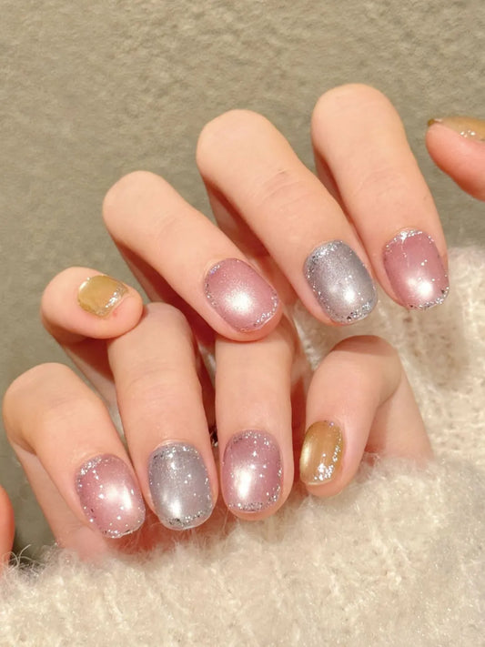 GLITTER STAR NAIL