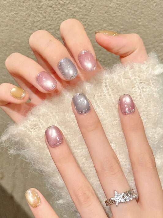 GLITTER STAR NAIL