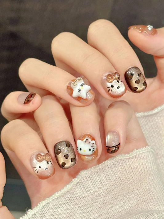 KITTY BROWN NAIL