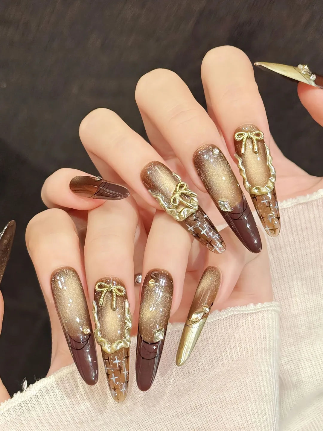 BROWN BUTTERFLY GOLD