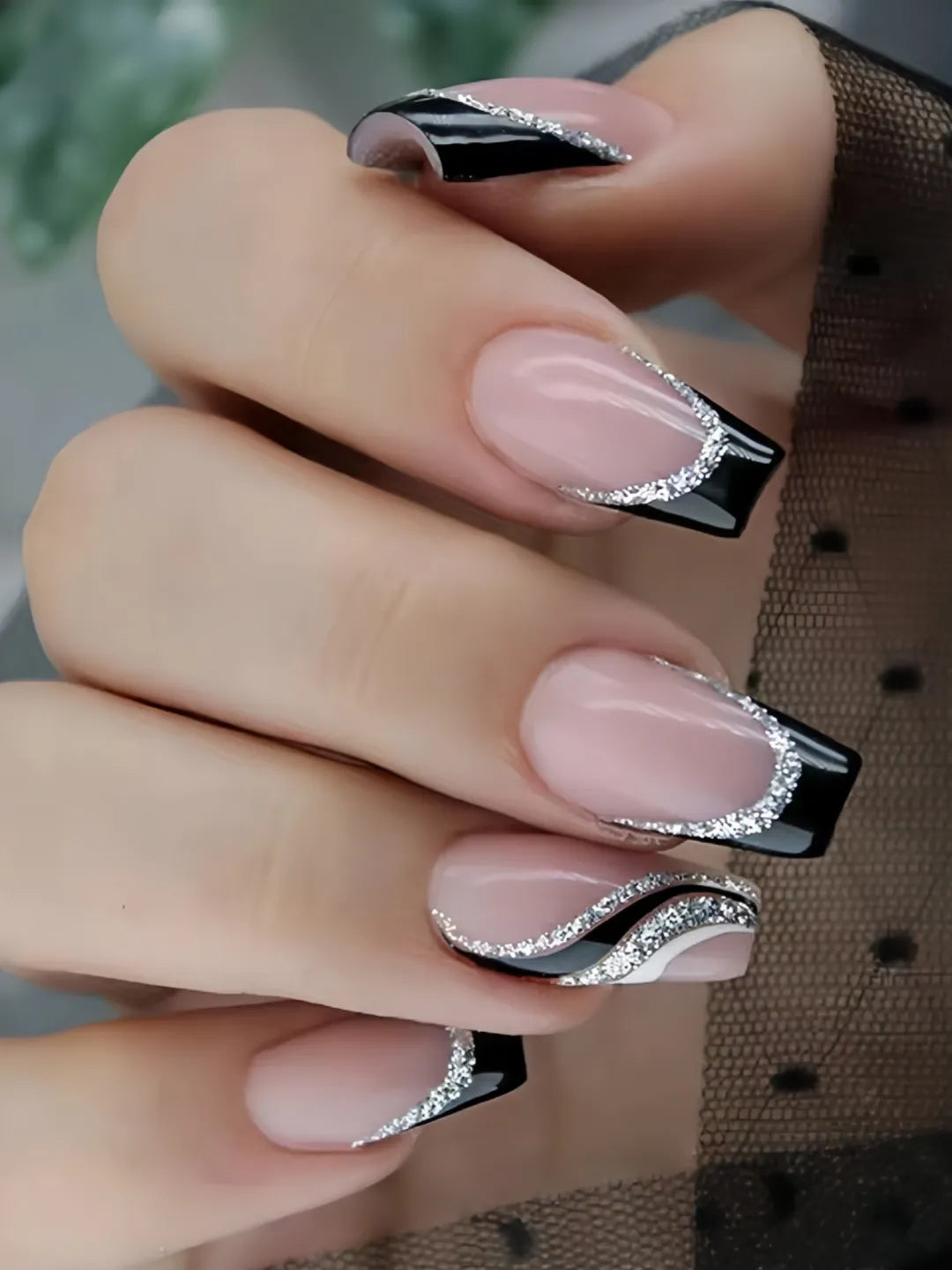 SWIRL GLAM NAILS