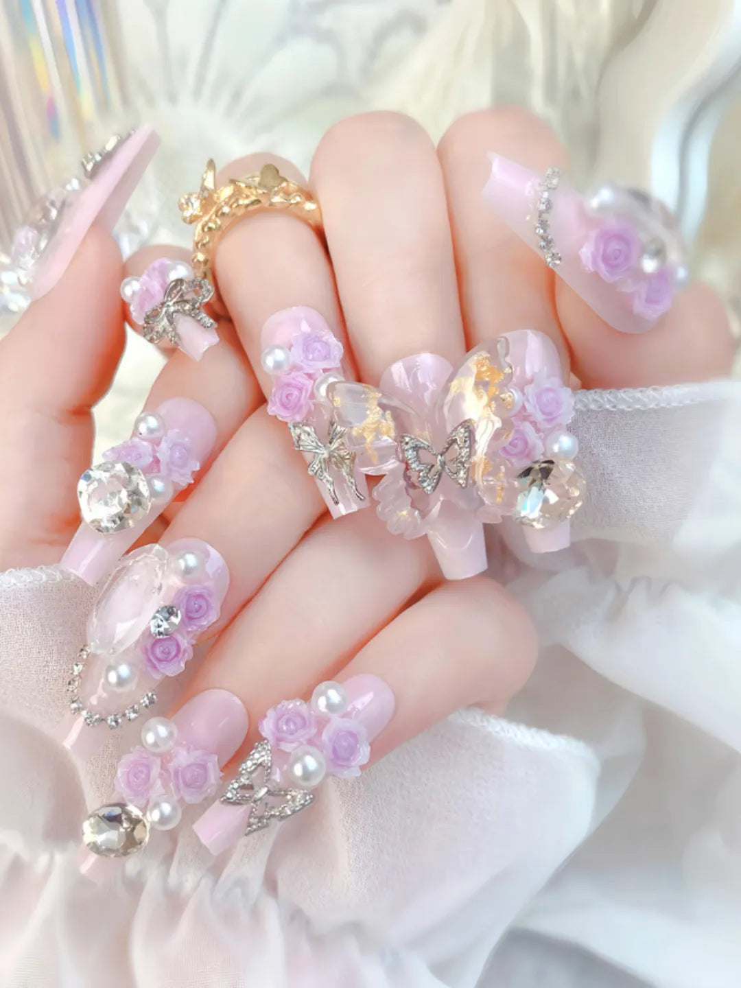 LAVENDER BUTTERFLY LUXE