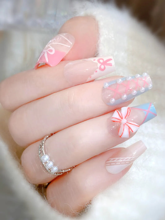LOVELY LACE TIPS